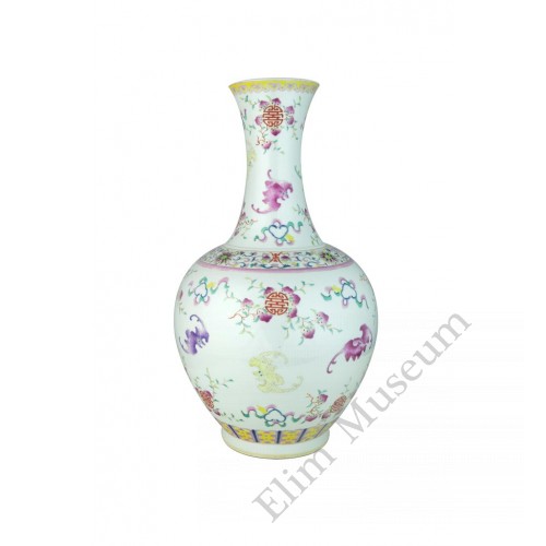 1041 (2) A Fengcai bats & peach mallet-shaped vase