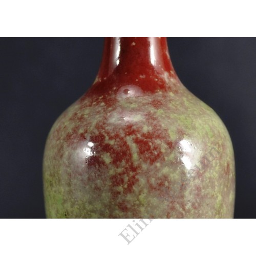 1174 A peach-red willow leaf vase