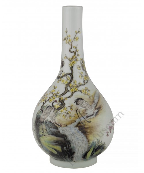 1333 A Yang-cai gall-bladder vase