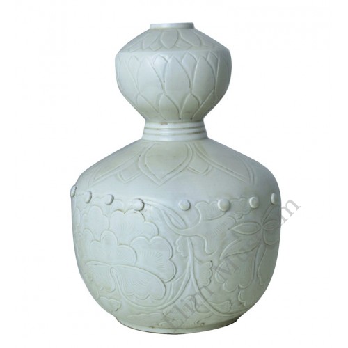 1357  A  Ding-ware  carved lotus patel gourd vase