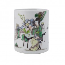 1141  A Kang-Xi Wucai brush pot in mother and son theme