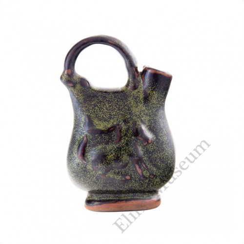 1142 A Song Dynasty Wu-Zhou ware black teadust cockscomb vase