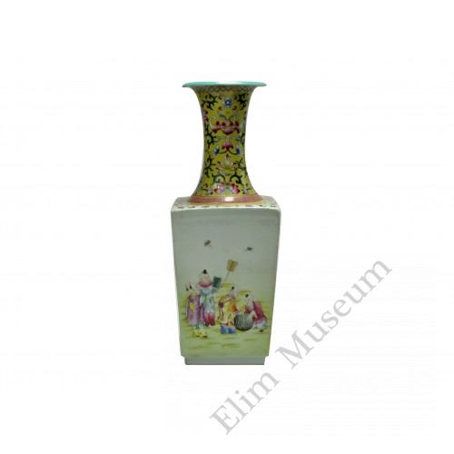 1146 A Qian-Long square vase fengcai playing childern