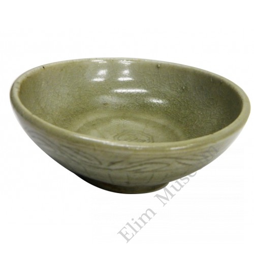 1148 An early Long-quan bowl with an incised Chinese character of “Record”
