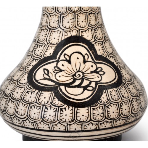 1551  A Cizhou-Ware long neck vase