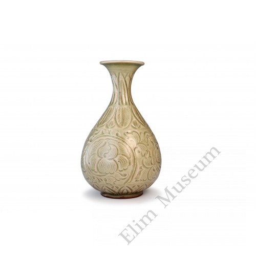 1589 A Yaozhou Ware carved lotus Yuhuchun vase  