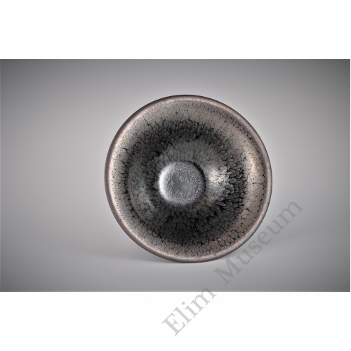 1650  A Jian-Ware black "oil-drips" flambe bowl （1）  