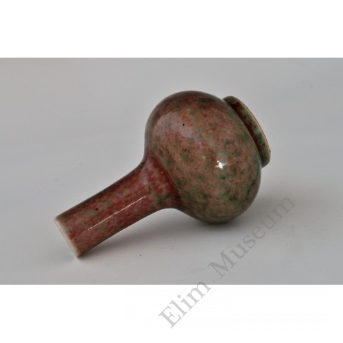 1661 A  peach red glaze small long neck vase  