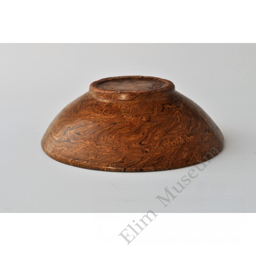 1663 A marble-glazed wooden grain bowl  
