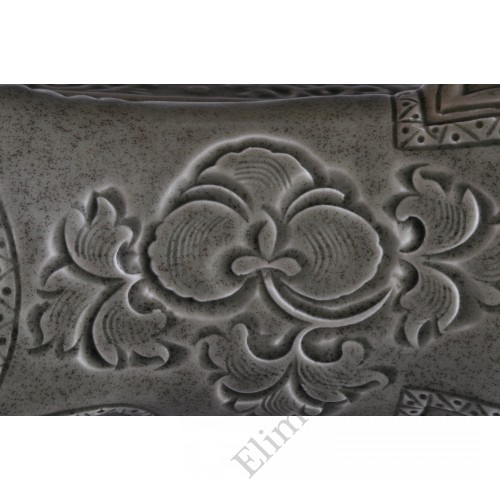 1723 A Yaozhou ware recumbent boy-shaped pocelain pillow