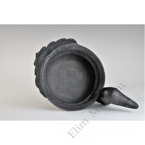 1738 A Charcoal earthenware  duck-shaped incenser