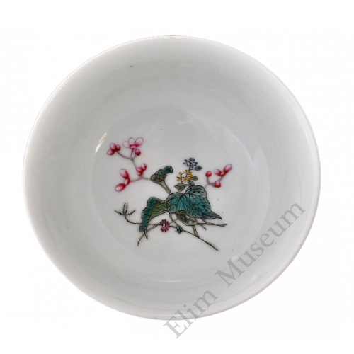 1756 A rose-enameled bowl  with flower scroll