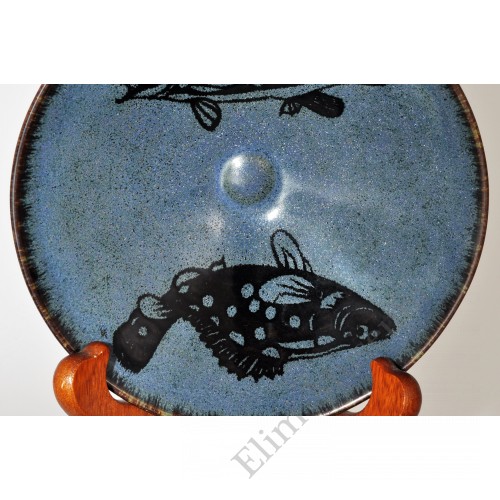 1778  A Paper-Carved Two Fishs Jizhou Ware Bowl
