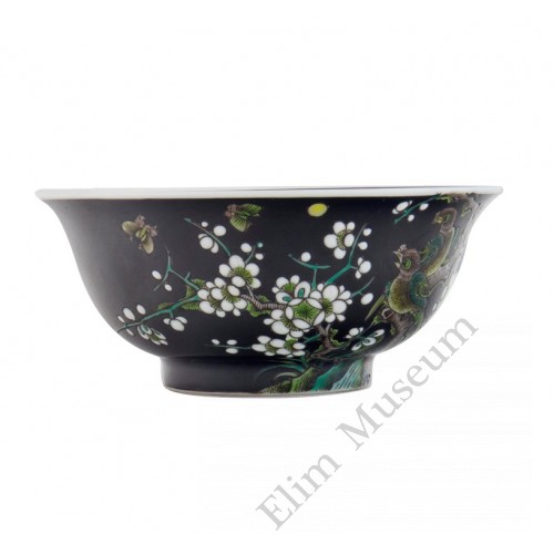 1213 A noire Sancai plum magpie bowl