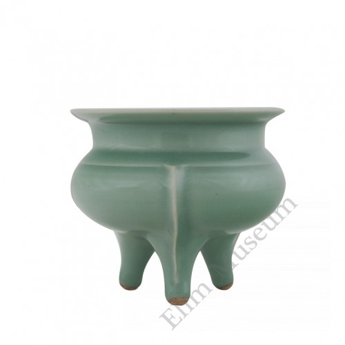1221 A Song Dynasty Longquan-Ware triple footed insencer