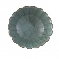 1245  A Song Dynasty Guan-Ware grey green 18 petals bowl