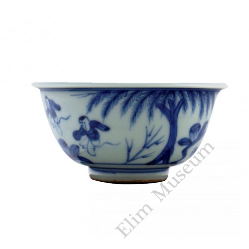 1252 Ming Jia-Jing Period B&W bowl with "soccer game"