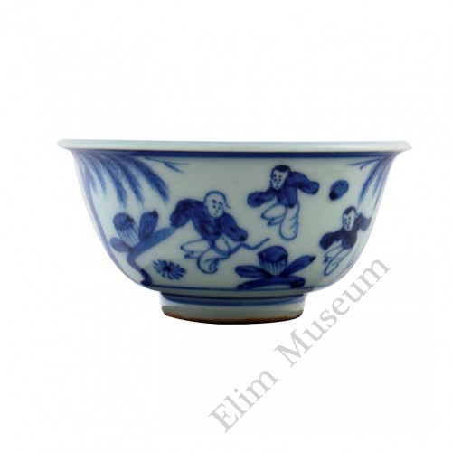 1252 Ming Jia-Jing Period B&W bowl with "soccer game"