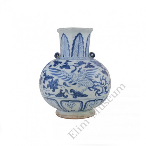 1314  A Yuan Dynasty b&w water jar with phoenix and lotus