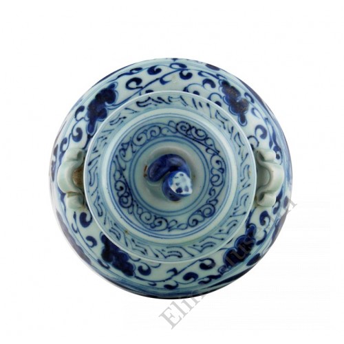 1325 A Yuan Dynasty B&W fish-lostus jar