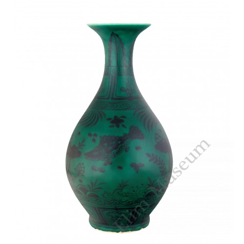 1342 Ming Xuan-De period green glaze B&W Yuhuchun vase