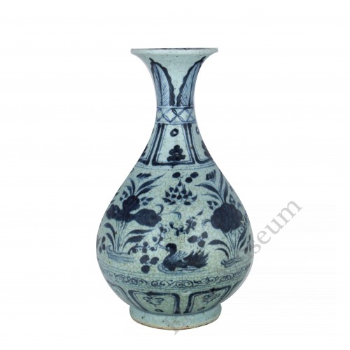1344 A Yuan B&W fish-lotus Yuhuchun vase