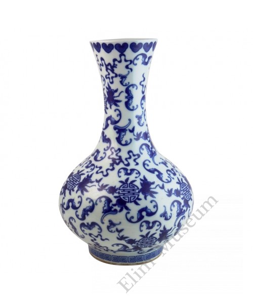 1035 A Qing B&W bats and ribbons vase