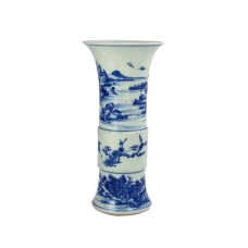 1059  A Yong-Zheng B&W  vase  with landscape view