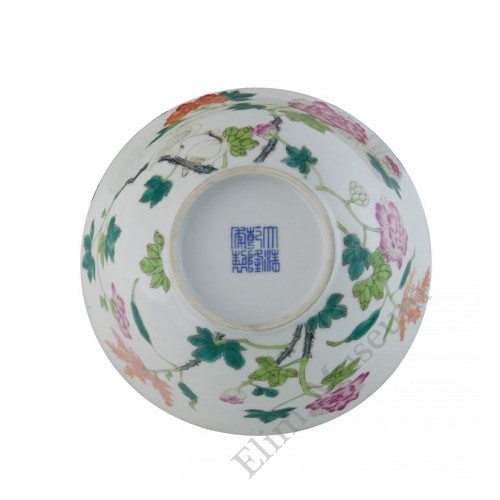 1080   A   Fengcai bowl  with peony and cranes