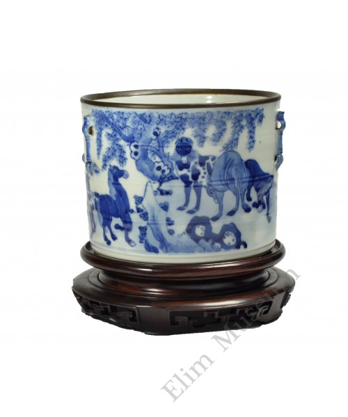 1051 A  B&W porridge pot on  “ the Eight Horses” 